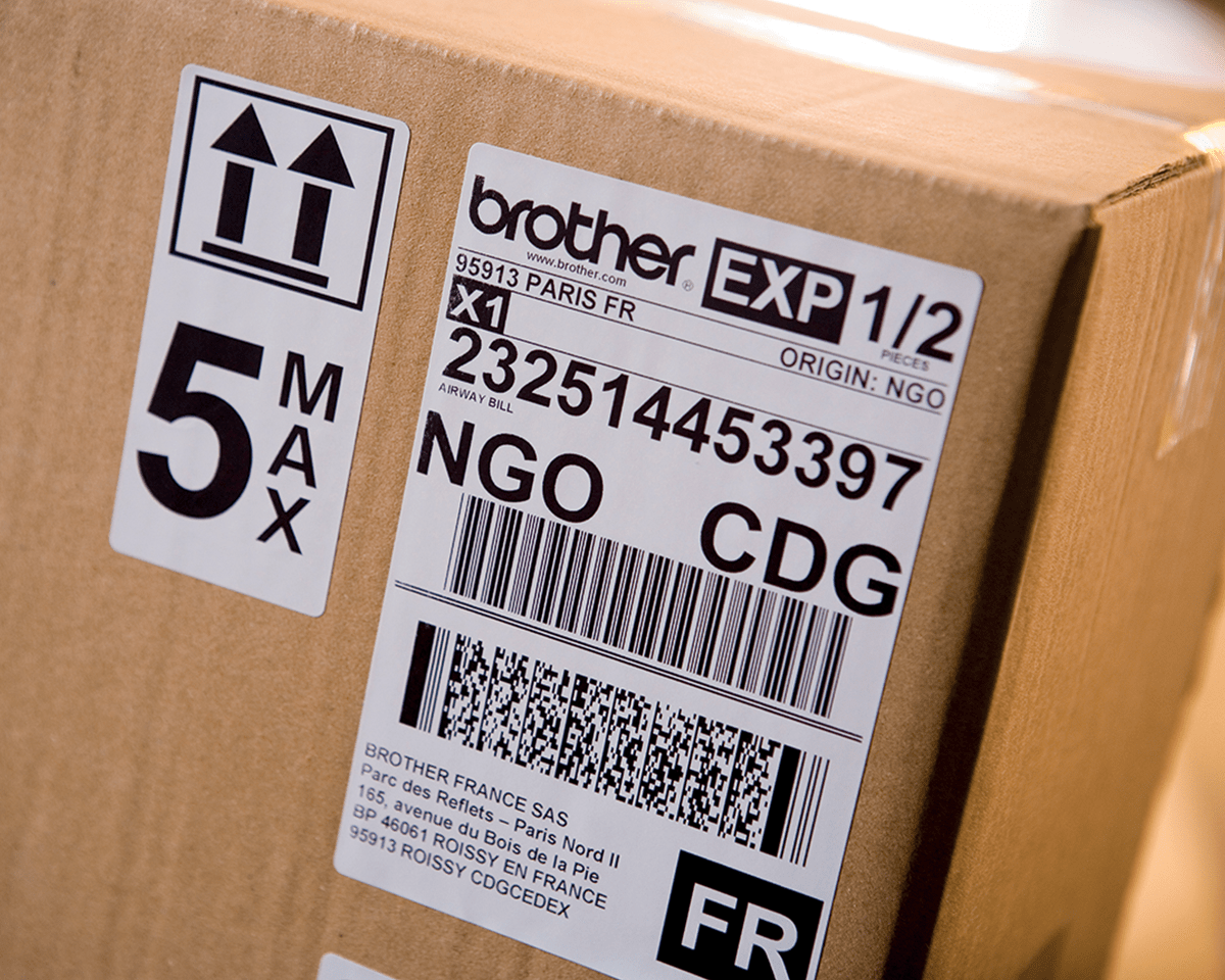 Brother QL1100c etikettskriver for utskrift av leveranseetiketter i bredt format med strekkoder 5